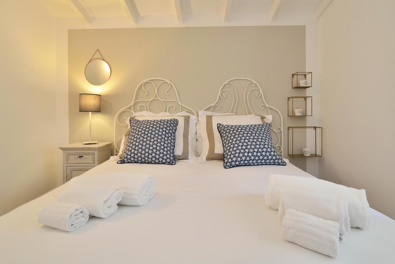 Apartmán Romantic House Porto Ulisse Santa Maria Del Focallo Pokoj fotografie