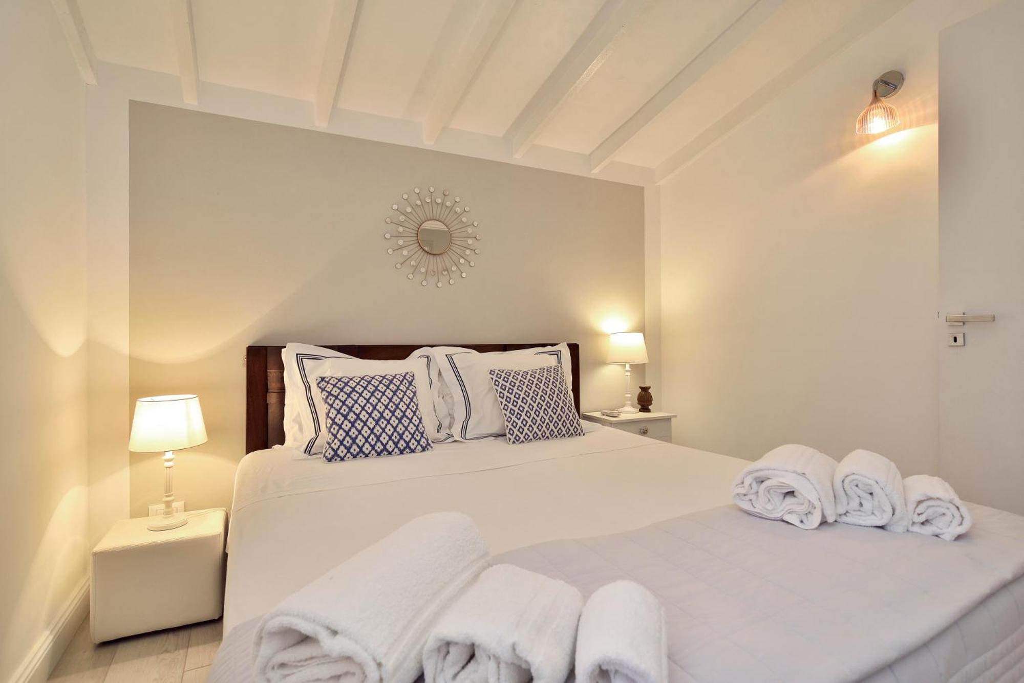 Apartmán Romantic House Porto Ulisse Santa Maria Del Focallo Pokoj fotografie